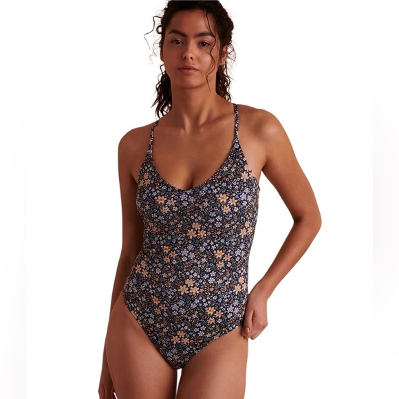 Quintsoul Juno Beach One-Piece Swimsuit Floral Print & Lace-Up Back, XS 🌴 - Picture 2 of 9